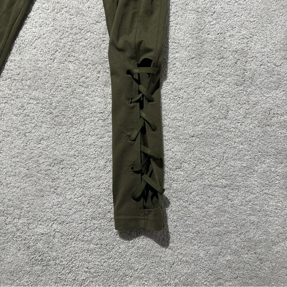 Puma Army Green Leggings with Gold Logo - Picture 5 of 5